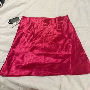 Aritzia brand new! Babaton Mini Satin Skirt